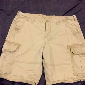 Mean sz 36 khaki cargo shorts